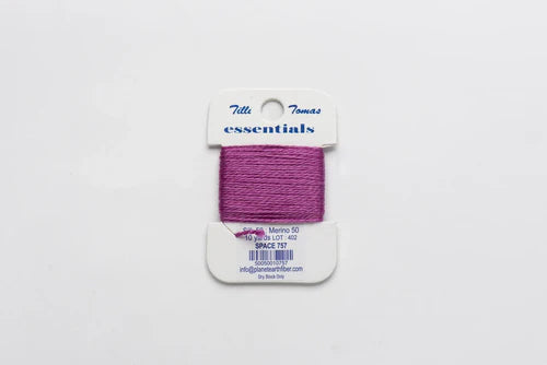 Essentials Space 757